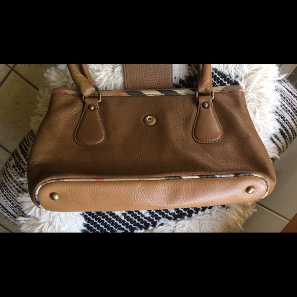 New Authentic Burberry Brown Purse with dustbag - Picture 6 of 8